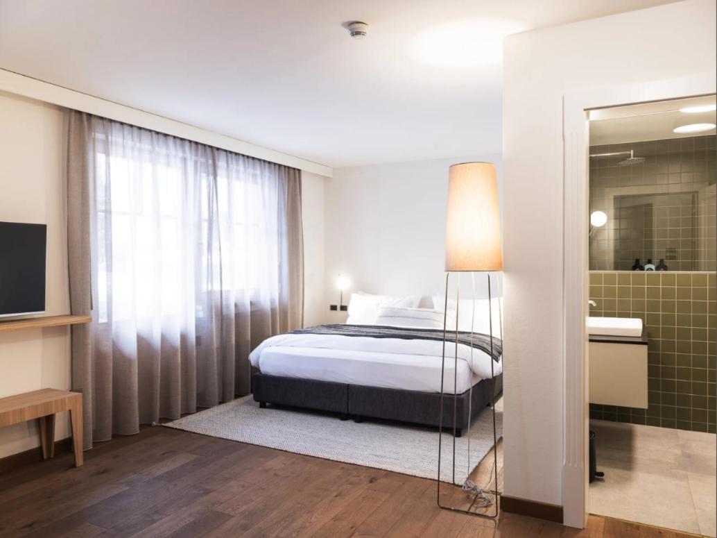 Hotel Bad Waldbrunn Монгуельфо Екстер'єр фото