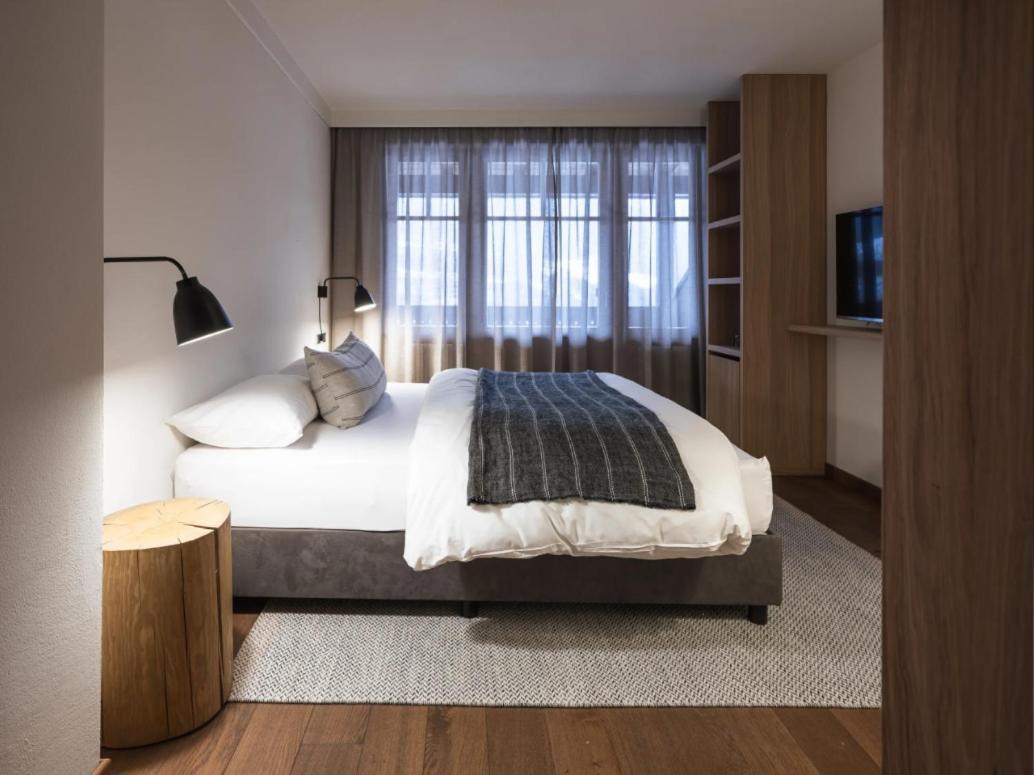 Hotel Bad Waldbrunn Монгуельфо Екстер'єр фото
